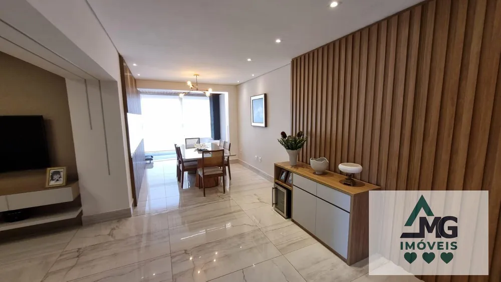 Apartamento, 3 quartos, 245 m² - Foto 1