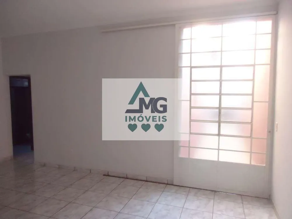 Casa, 4 quartos, 250 m² - Foto 3