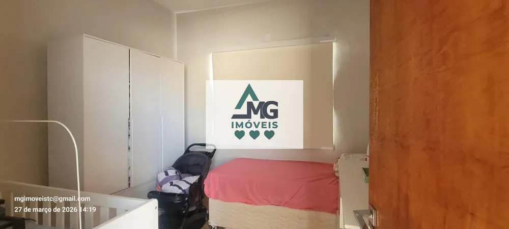 Casa, 4 quartos, 237 m² - Foto 1