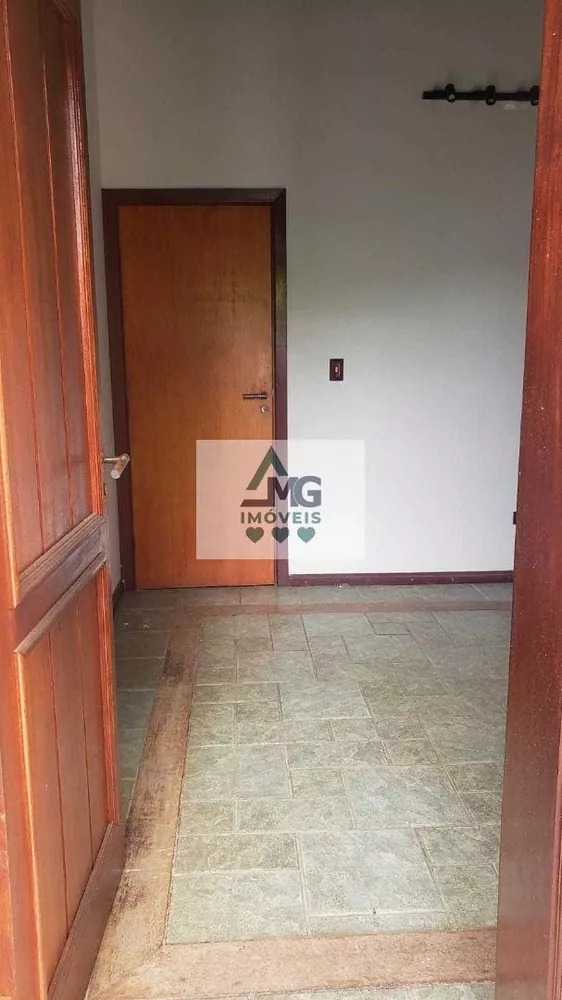 Casa, 4 quartos, 192 m² - Foto 1