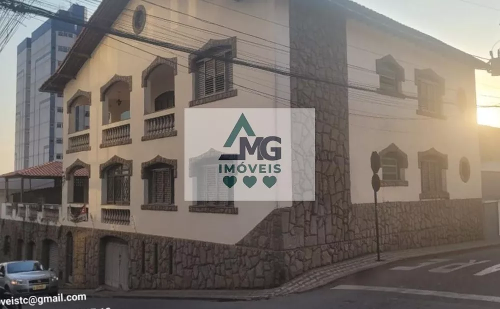 Casa, 6 quartos, 772 m² - Foto 1