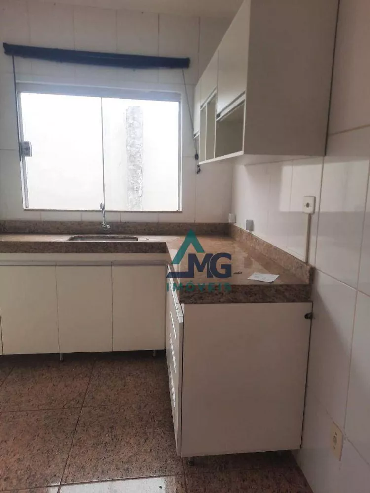 Casa à venda com 3 quartos, 140m² - Foto 7