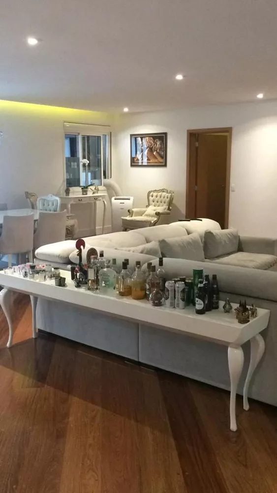 Apartamento, 3 quartos, 228 m² - Foto 11