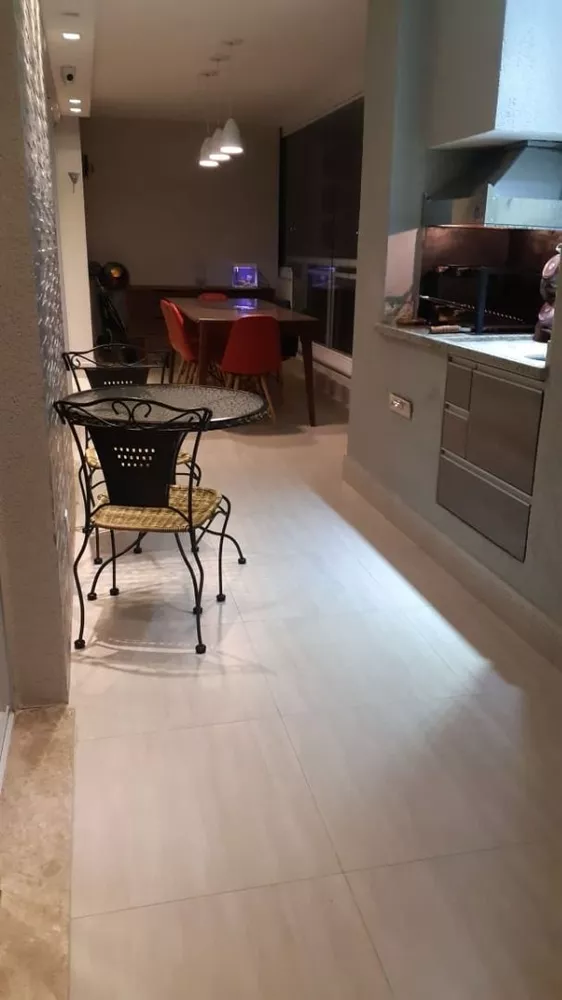 Apartamento, 3 quartos, 198 m² - Foto 1