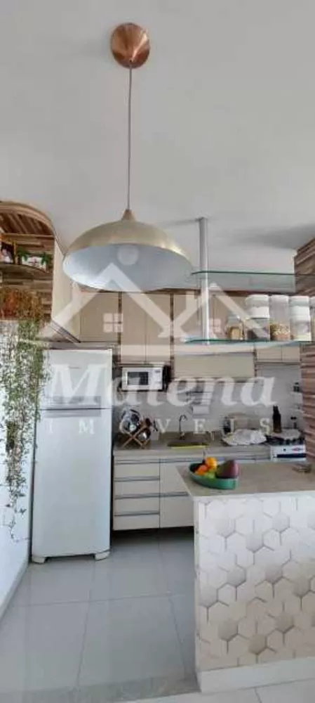 Apartamento à venda com 3 quartos, 72m² - Foto 1