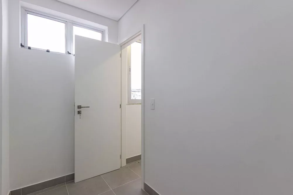 Apartamento à venda com 2 quartos, 77m² - Foto 35