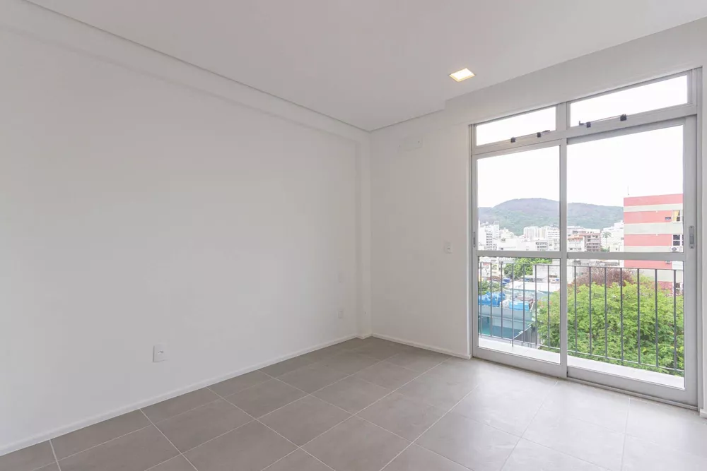 Apartamento à venda com 2 quartos, 77m² - Foto 22