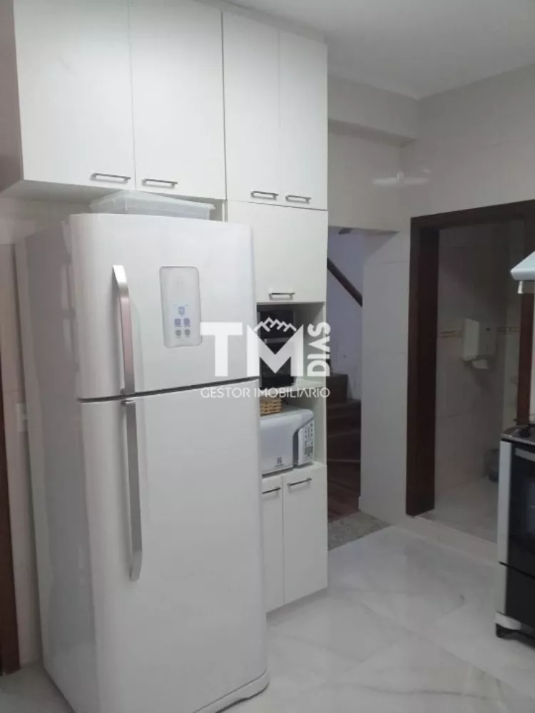 Sobrado à venda com 4 quartos, 244m² - Foto 7