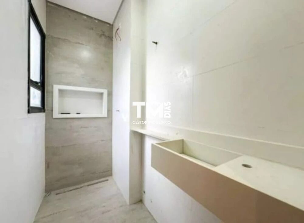 Sobrado à venda com 4 quartos, 150m² - Foto 4