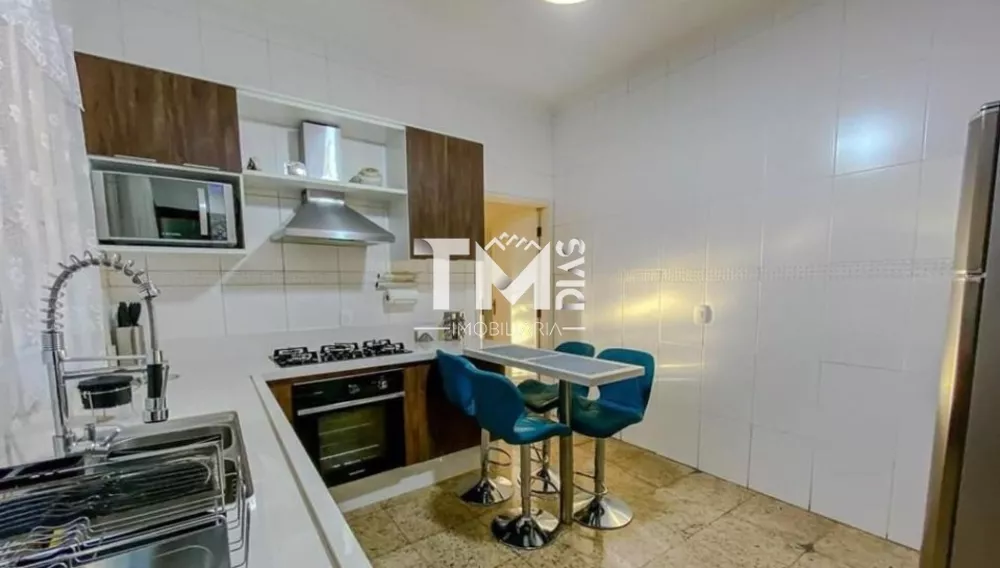 Sobrado à venda com 4 quartos, 300m² - Foto 5