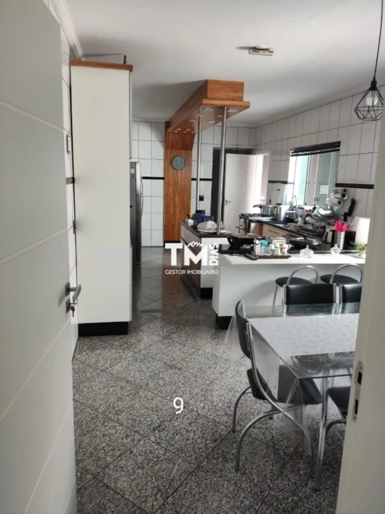 Sobrado, 3 quartos, 338 m² - Foto 2