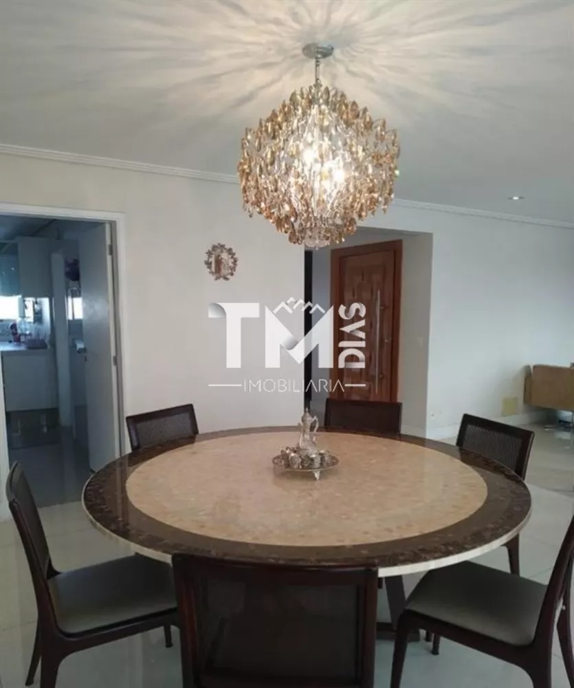 Apartamento à venda e aluguel com 3 quartos, 233m² - Foto 4