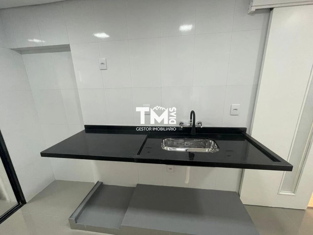 Apartamento à venda com 3 quartos, 92m² - Foto 7