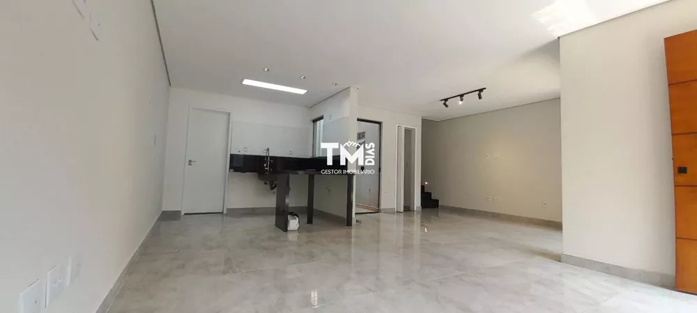 Sobrado à venda com 3 quartos, 135m² - Foto 4