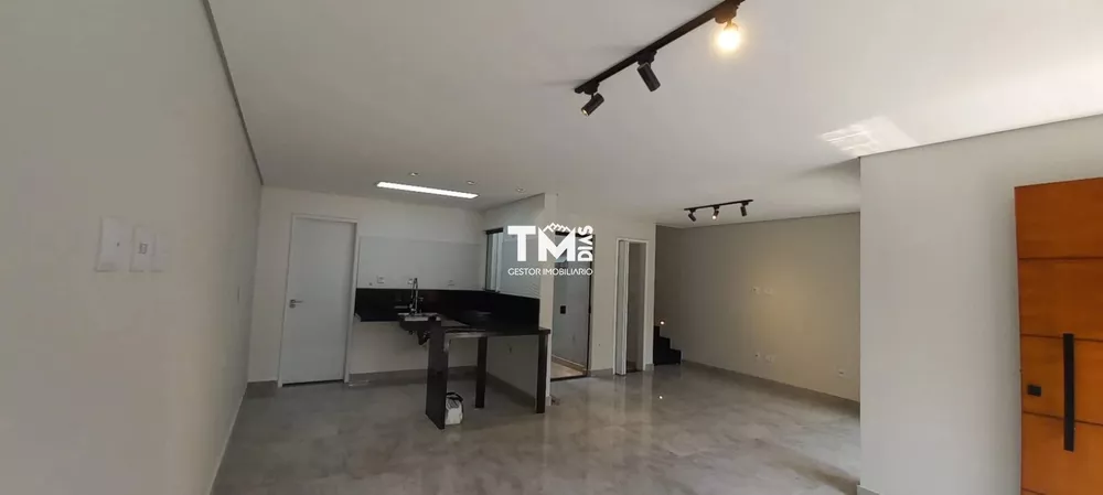 Sobrado à venda com 3 quartos, 135m² - Foto 3