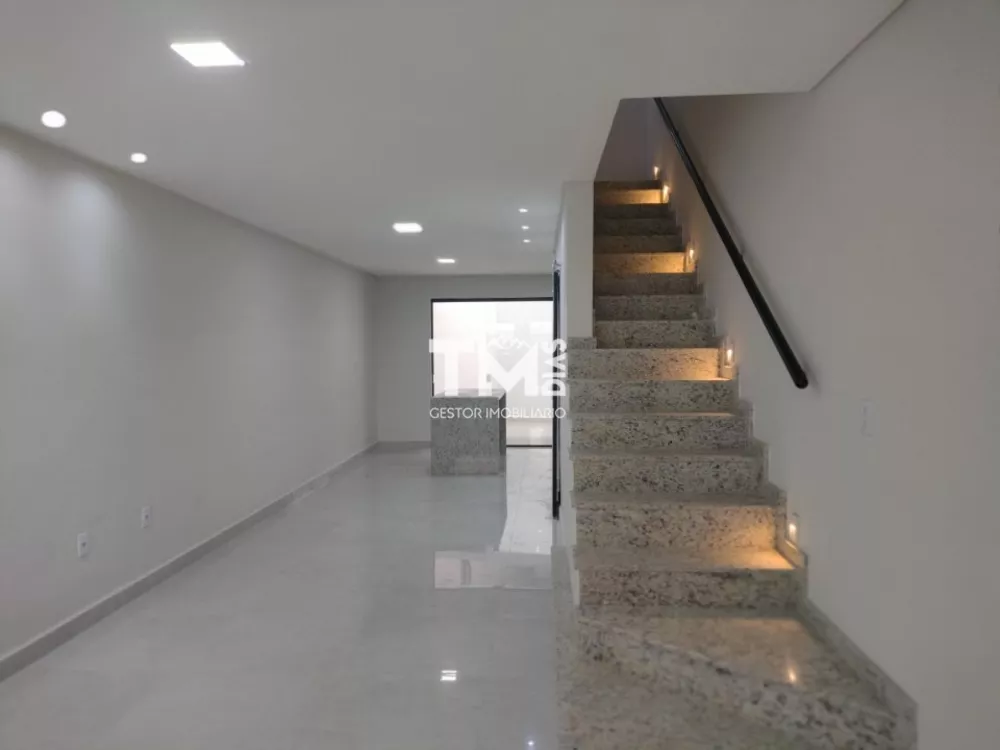 Sobrado à venda com 3 quartos, 151m² - Foto 1