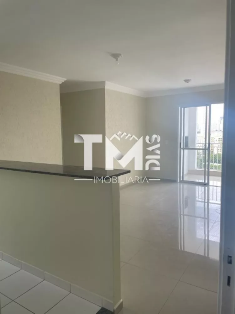 Apartamento à venda com 3 quartos, 77m² - Foto 2