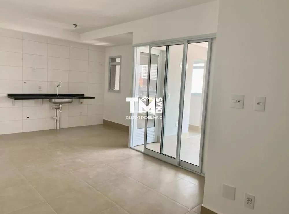 Apartamento à venda com 2 quartos, 67m² - Foto 4