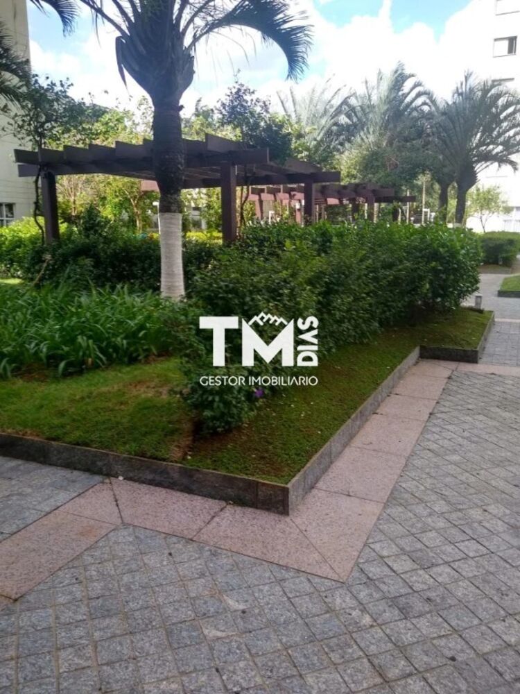 Apartamento à venda com 2 quartos, 64m² - Foto 3