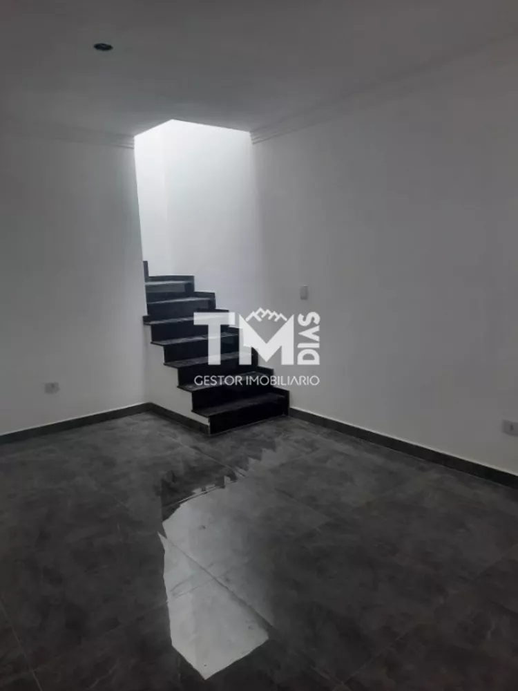 Sobrado à venda com 3 quartos, 114m² - Foto 1