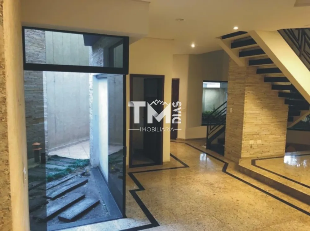 Sobrado, 3 quartos, 354 m² - Foto 2