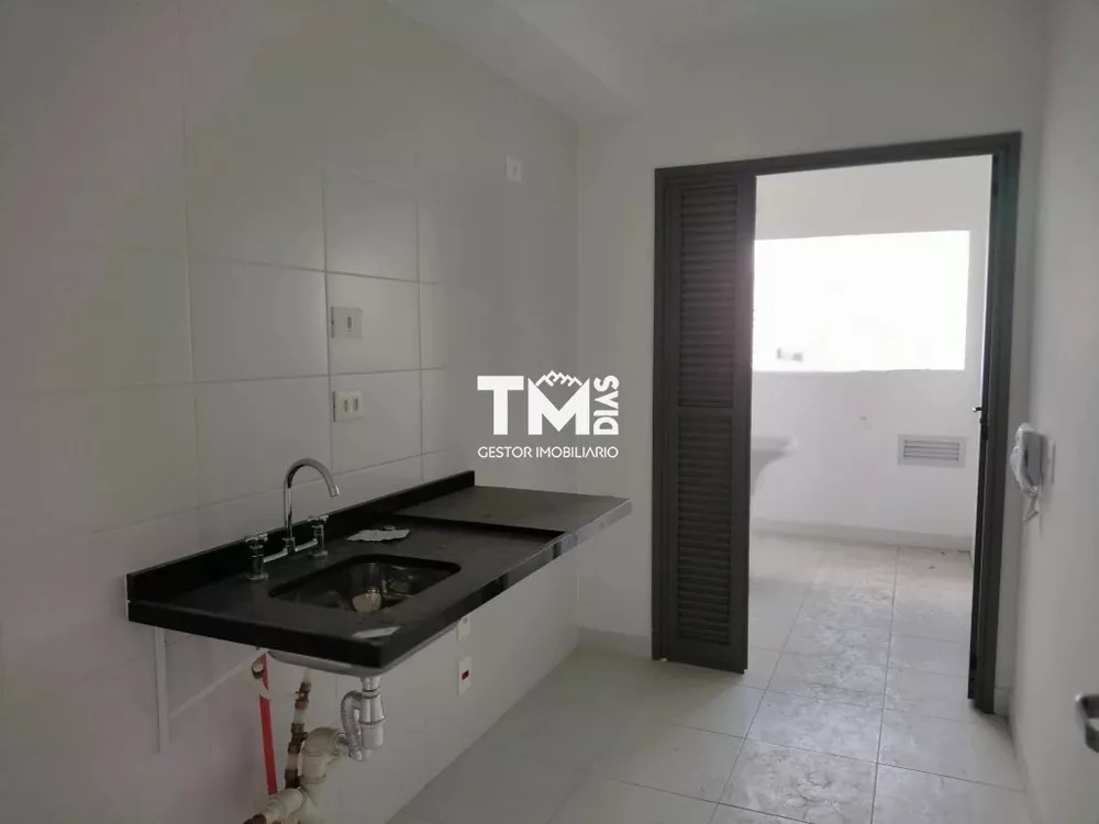 Apartamento à venda com 3 quartos, 89m² - Foto 2