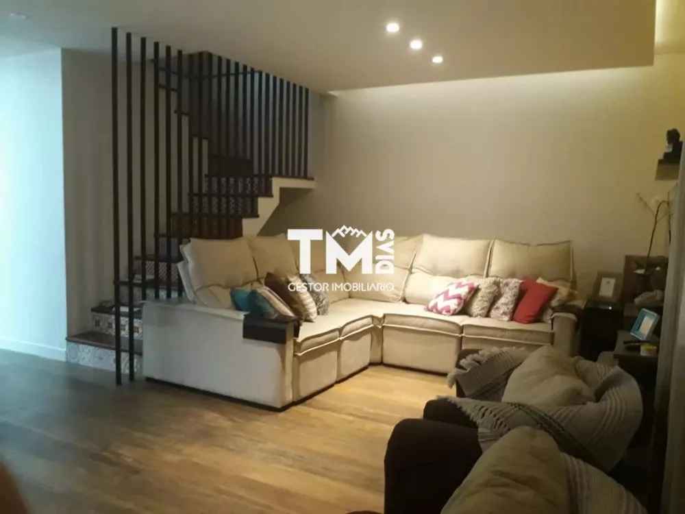 Sobrado, 3 quartos, 312 m² - Foto 1