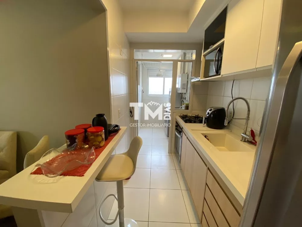 Apartamento à venda com 3 quartos, 72m² - Foto 1