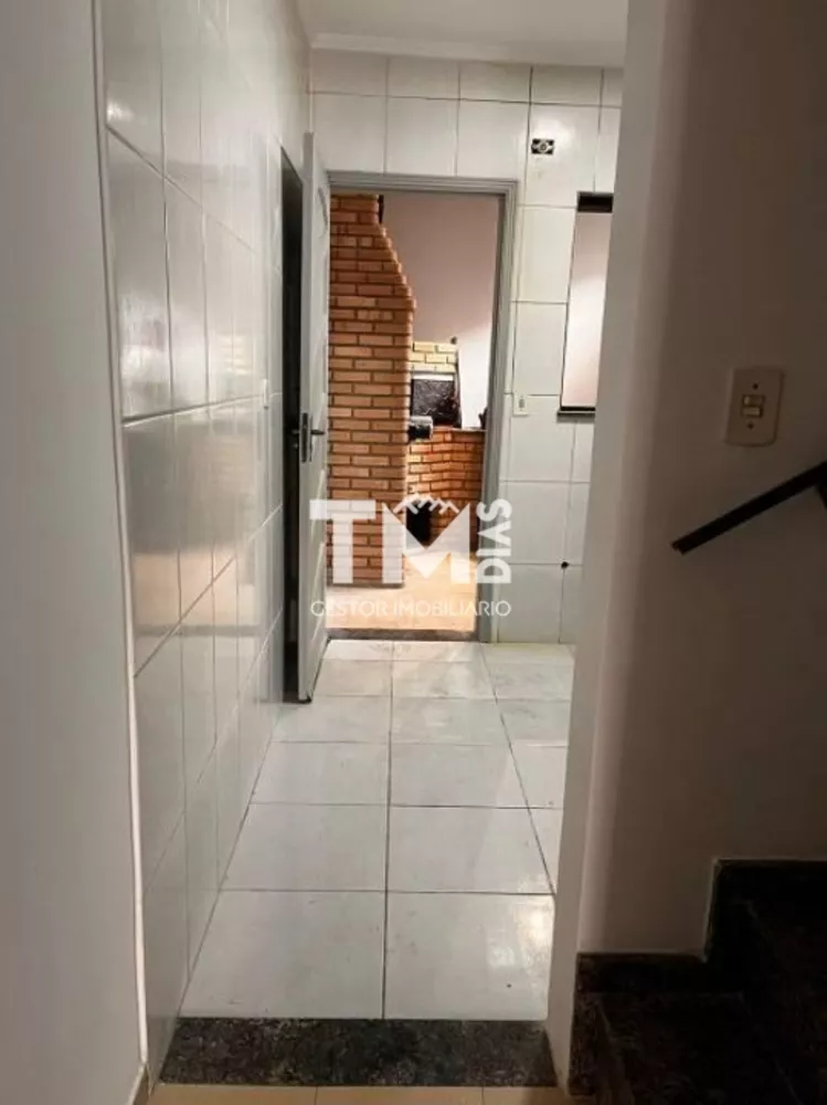 Sobrado à venda com 3 quartos, 100m² - Foto 4