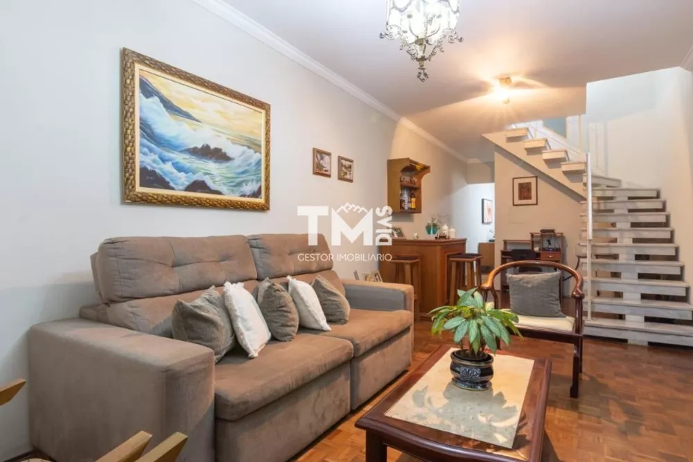 Sobrado à venda com 3 quartos, 190m² - Foto 2