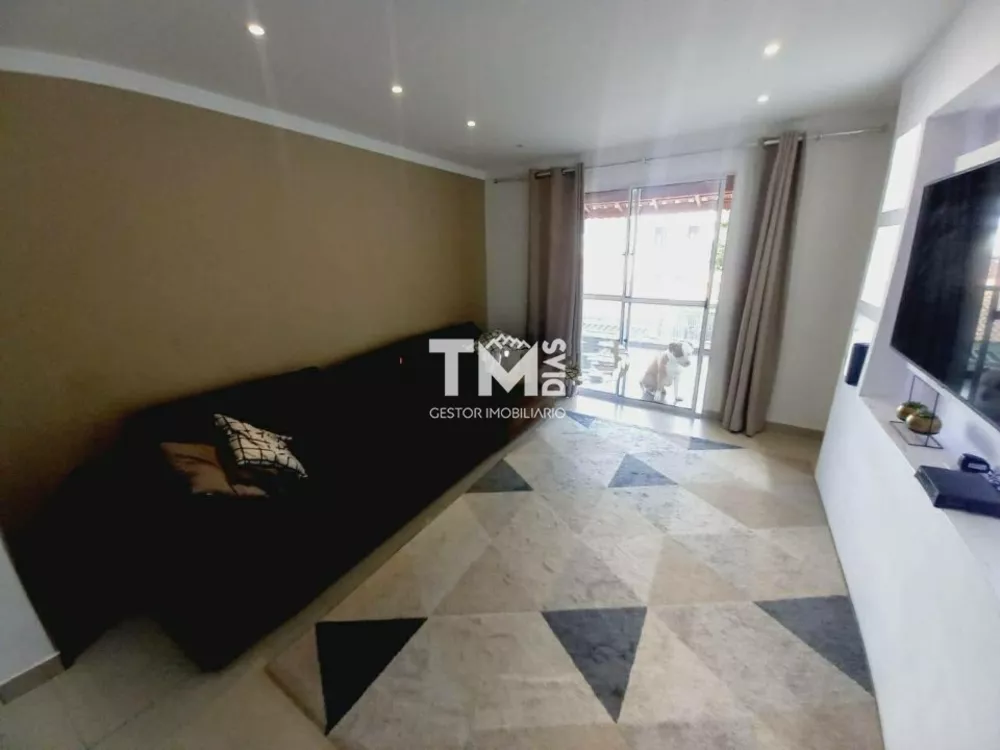 Sobrado à venda com 3 quartos, 150m² - Foto 1