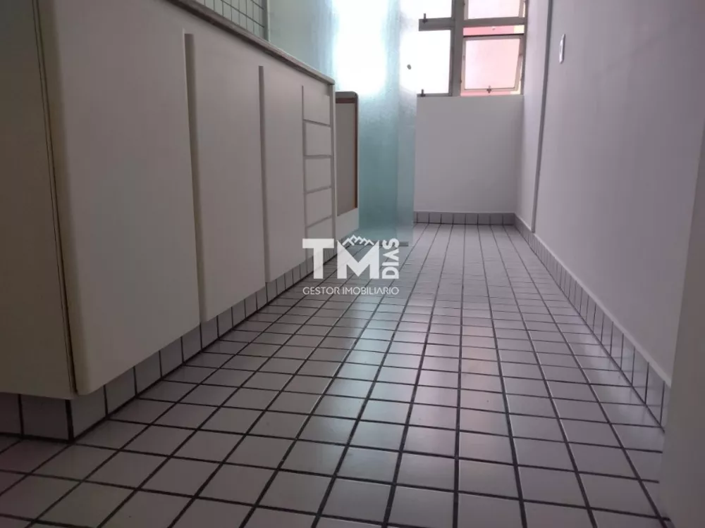 Apartamento à venda com 2 quartos, 58m² - Foto 4