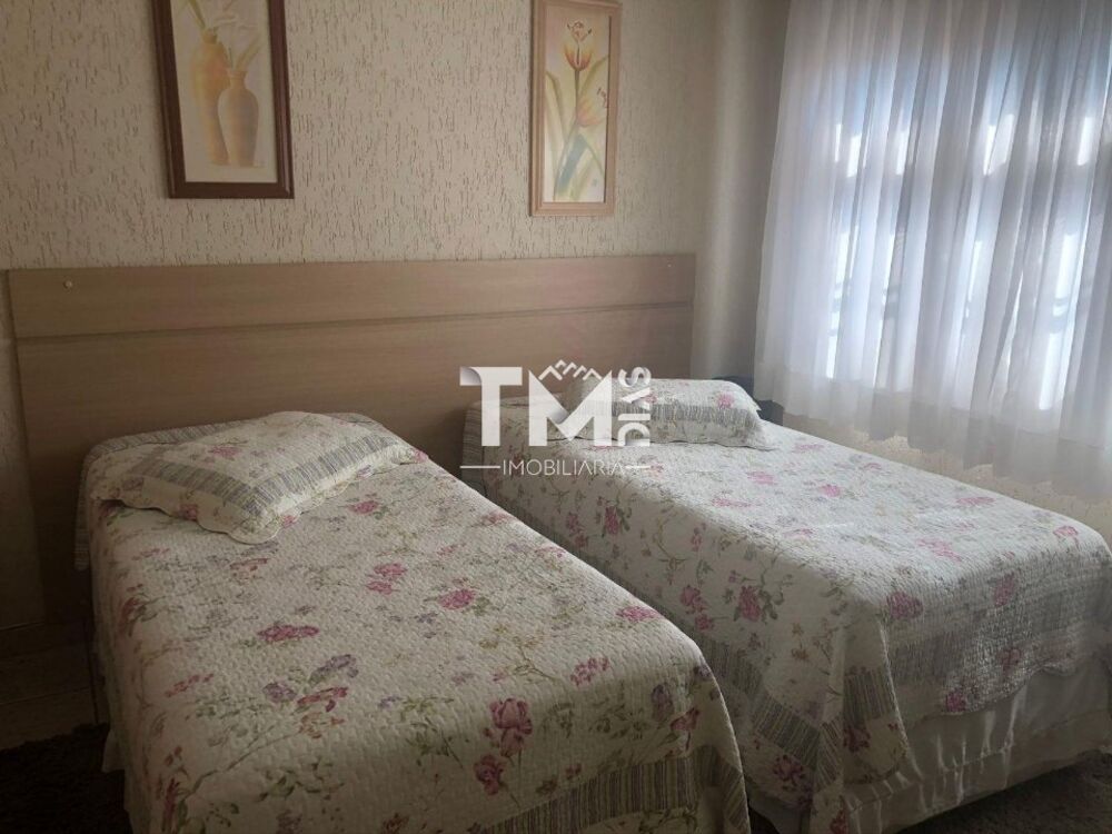 Sobrado à venda com 5 quartos, 250m² - Foto 2
