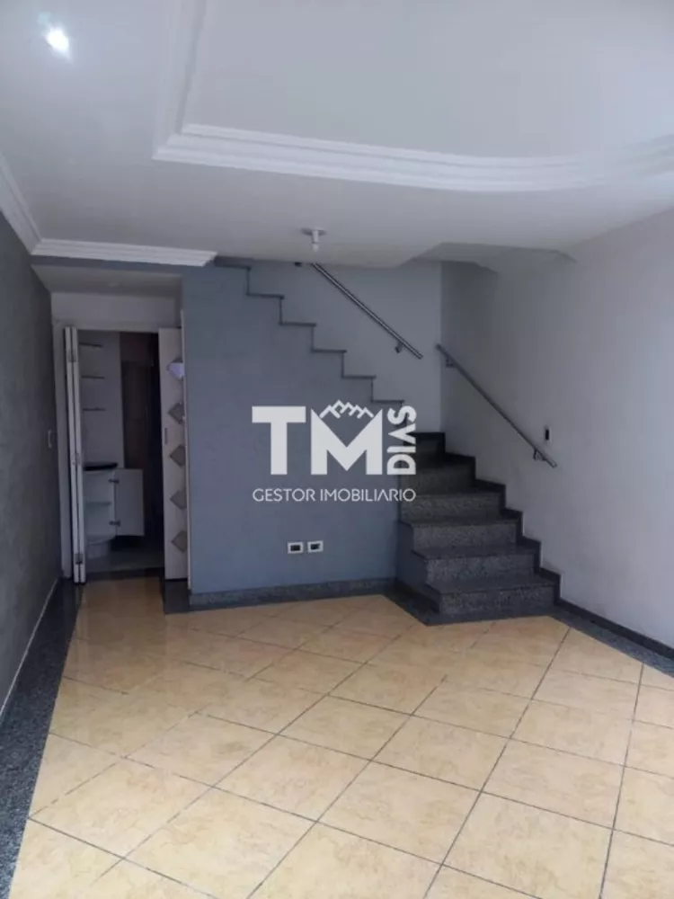 Casa à venda com 2 quartos, 77m² - Foto 1