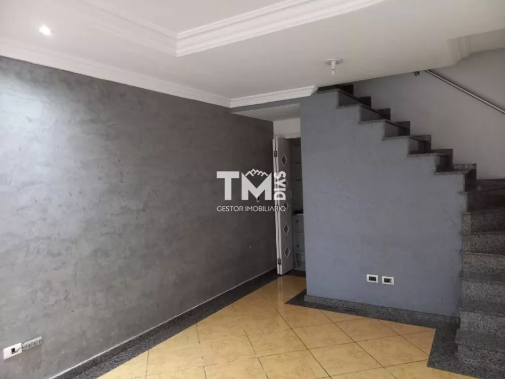 Casa à venda com 2 quartos, 77m² - Foto 3