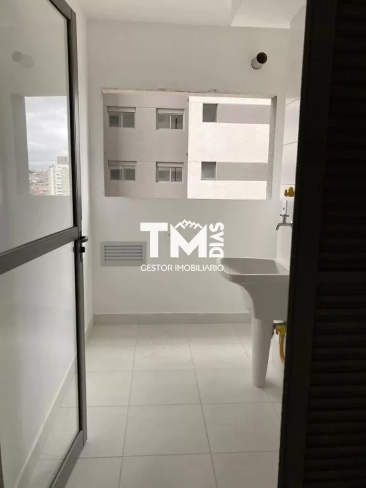 Apartamento à venda com 3 quartos, 89m² - Foto 2