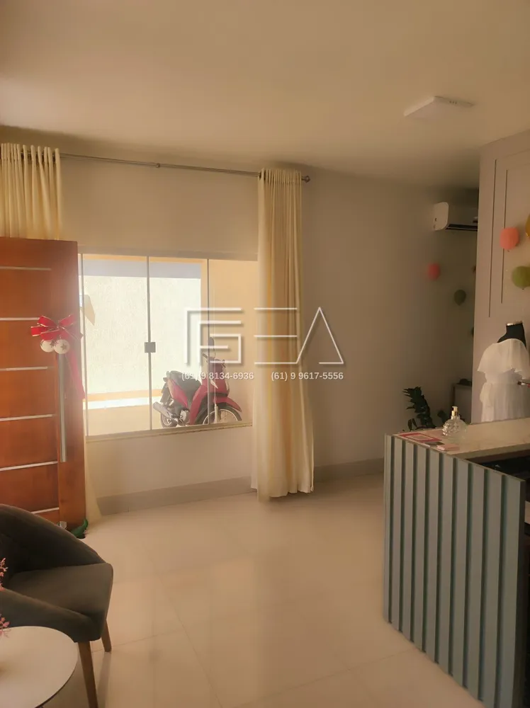 Casa, 4 quartos, 278 m² - Foto 2