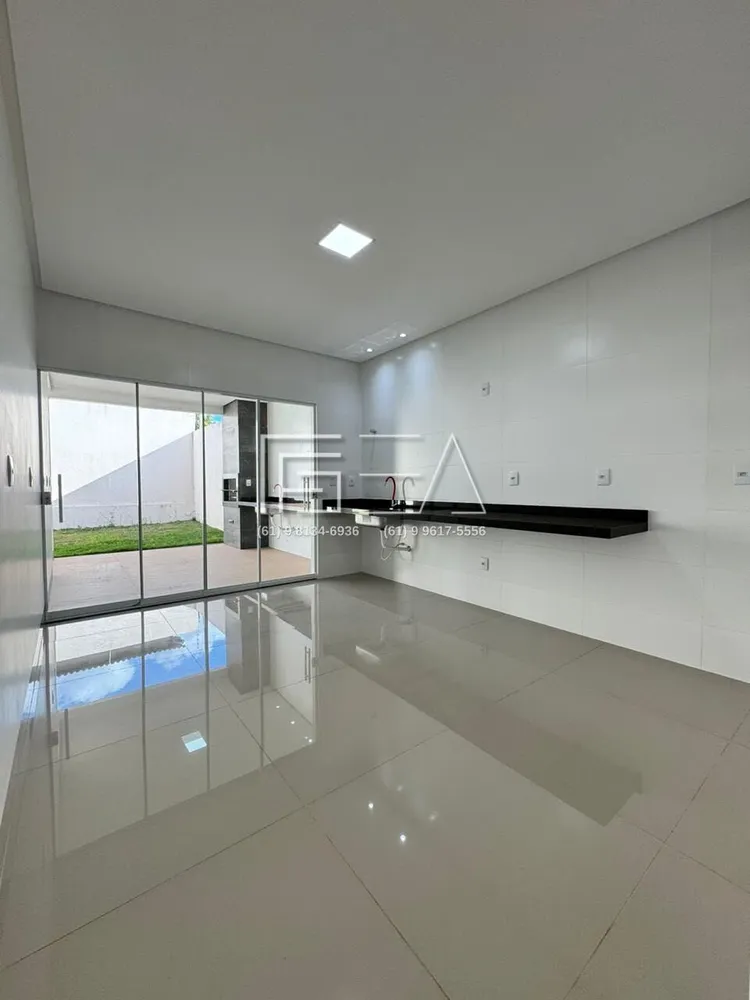 Casa, 3 quartos, 163 m² - Foto 2