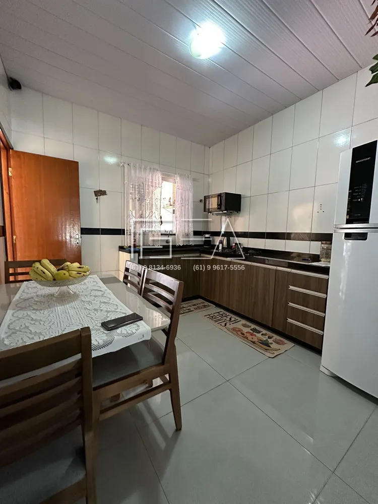 Casa, 2 quartos, 210 m² - Foto 1