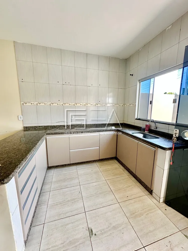 Casa, 4 quartos, 134 m² - Foto 1