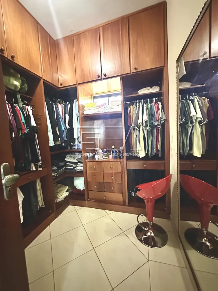 Casa, 4 quartos, 600 m² - Foto 1