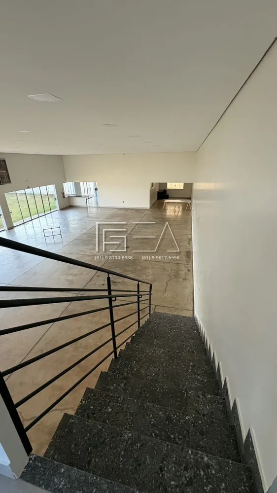 Loja-Salão, 1050 m² - Foto 1
