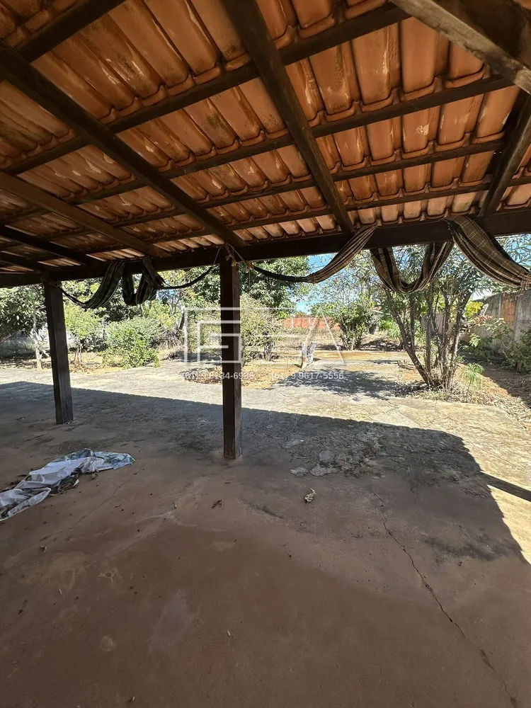 Sítio, 3 quartos, 2335 m² - Foto 1