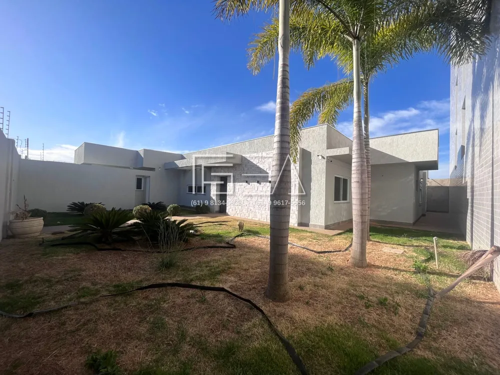 Casa, 3 quartos, 240 m² - Foto 1