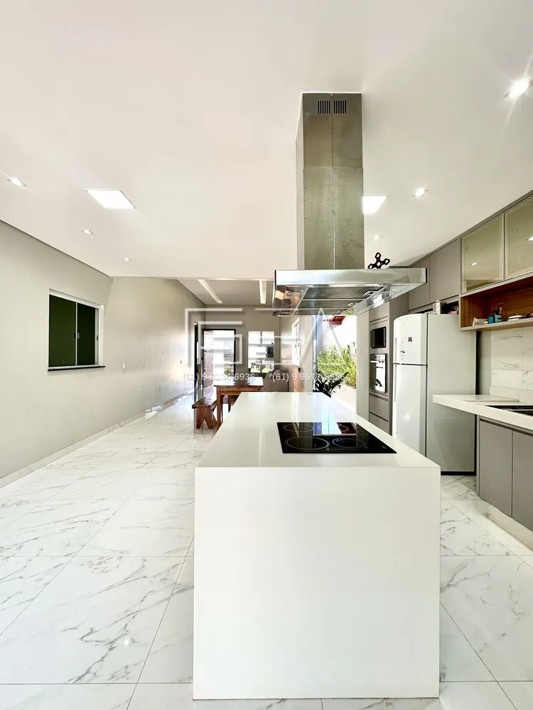 Casa, 4 quartos, 200 m² - Foto 2