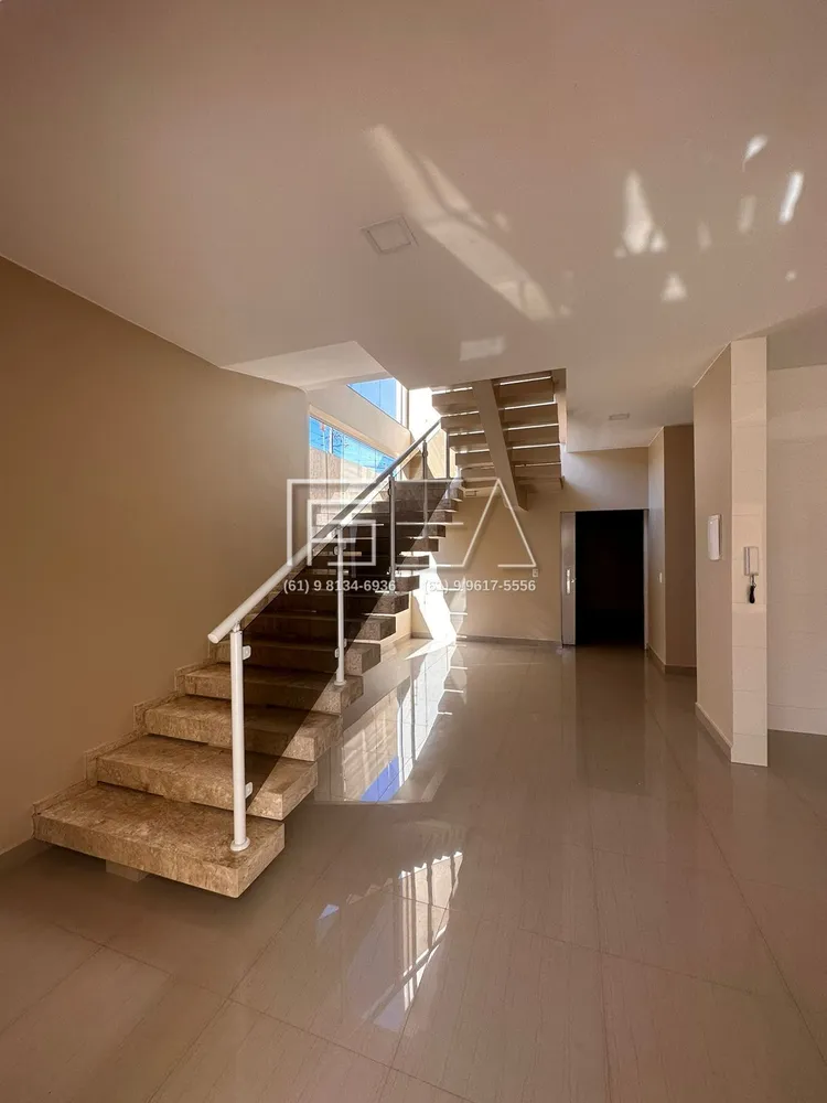Sobrado, 4 quartos, 330 m² - Foto 2