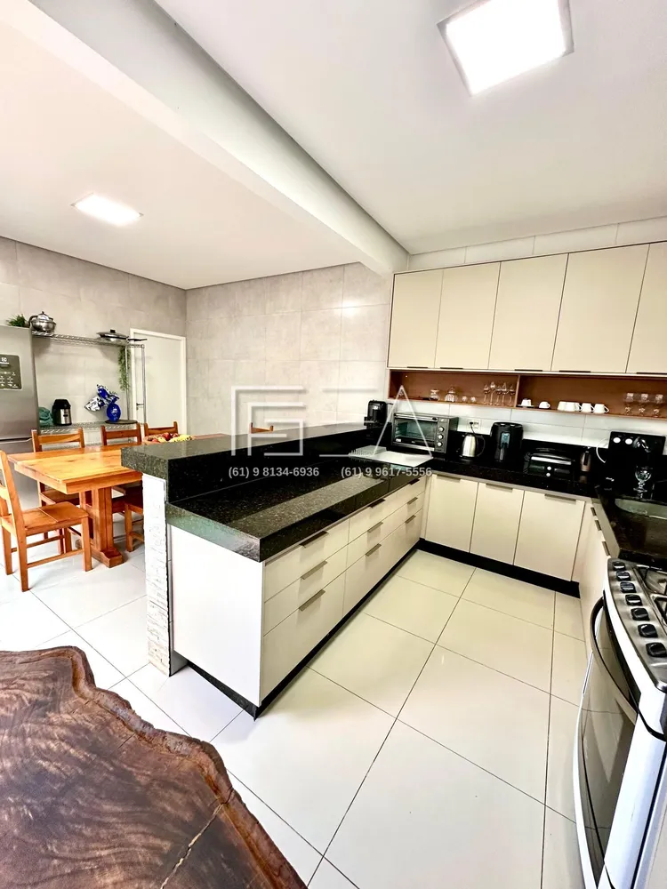 Casa, 5 quartos, 360 m² - Foto 2