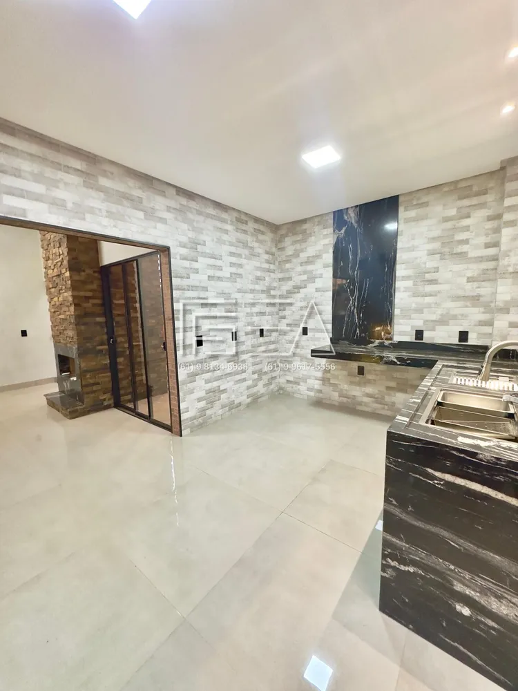 Casa, 3 quartos, 230 m² - Foto 2