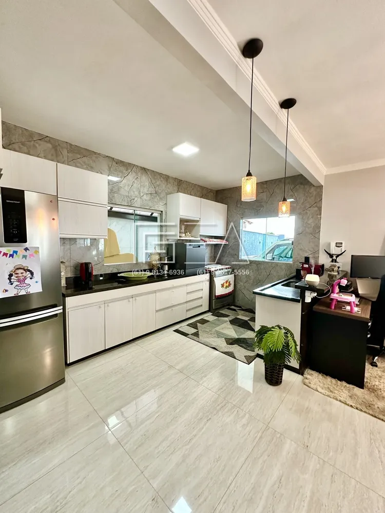 Casa, 3 quartos, 182 m² - Foto 2