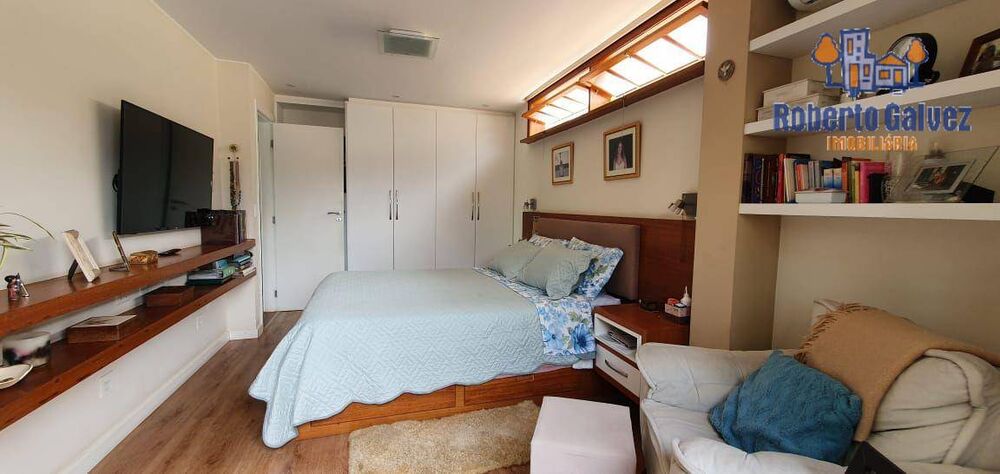 Casa à venda com 3 quartos, 293m² - Foto 1